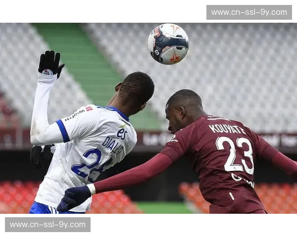 斯特拉斯堡主场迎战里昂,法甲第23轮焦点战即将打响 斯特拉斯堡主场迎战里昂,法甲第23轮焦点战即将打响